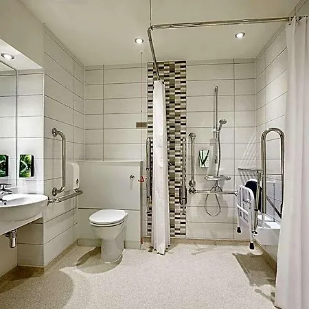 Premier Inn London Hackney-2