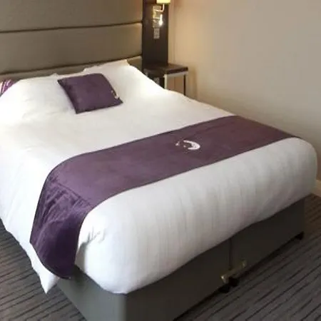 Premier Inn London Hackney-3